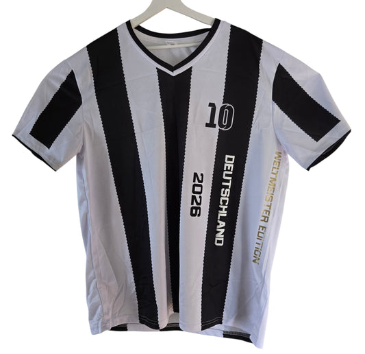 Deutschland Trikot schwarz weiß gestreift Weltmeister Edition 2026 Nummer 10 Slim Fit Passform