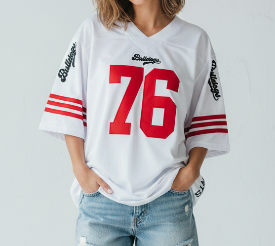 American Football Trikot Bulldogs Nummer 76 Oversize weiß rot schwarz