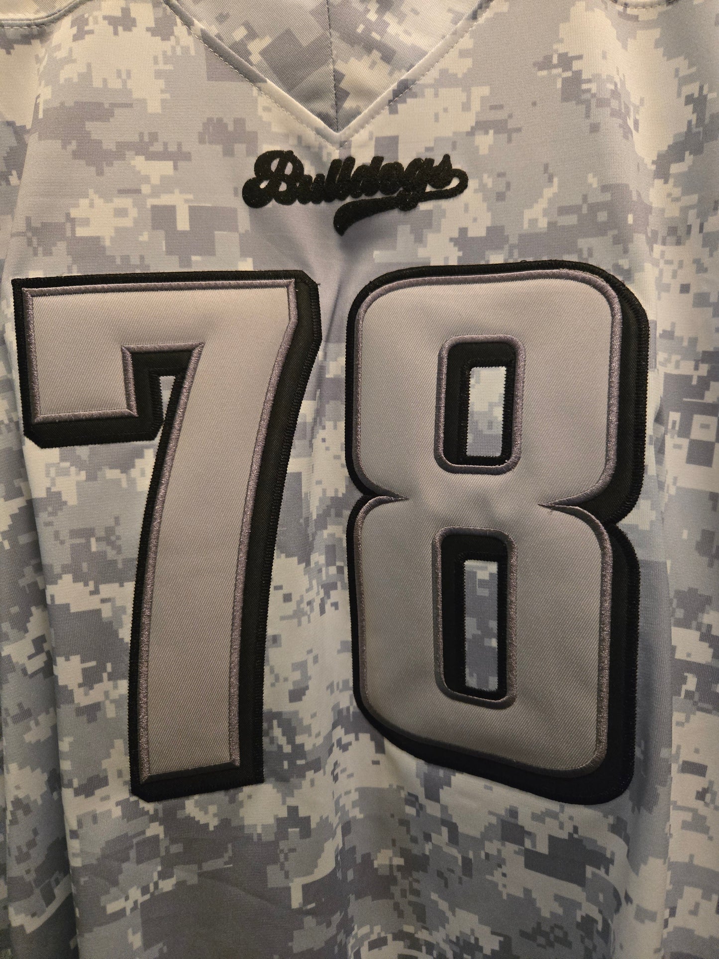 American Football Trikot Bulldogs Camouflage schwarz silber